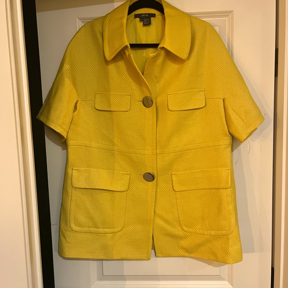 Yellow dress coat size 14.Brand is perse